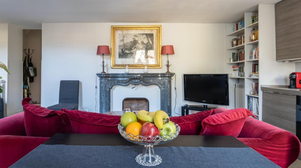 Plum Guide - The Elders Main image